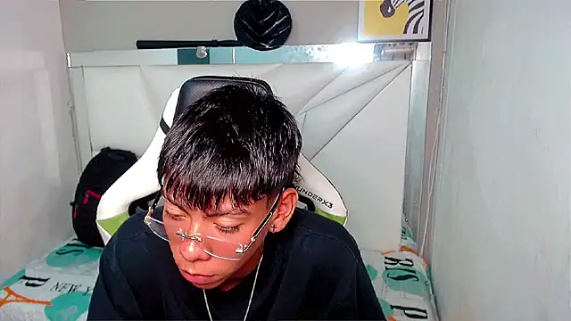 Liarr  online show from 03-24-26, 07:58