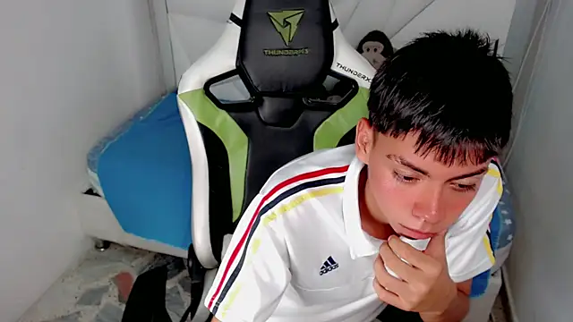 Liarr  online show from 02-07-26, 07:33