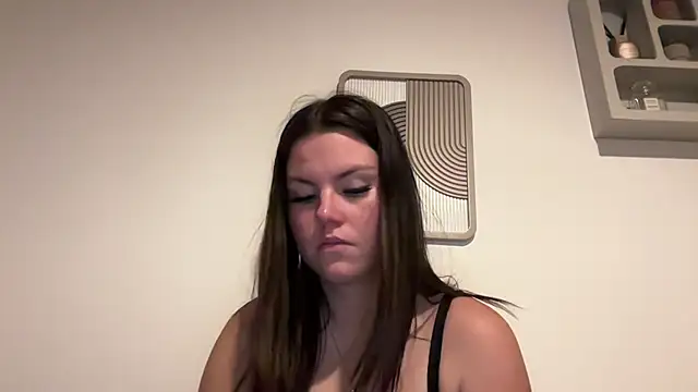 kiaraaaa75 online show from 02-02-26, 05:12