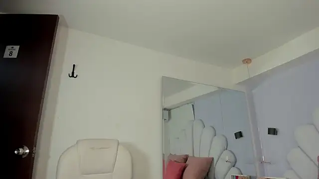 kim anaira online show from 03-12-26, 11:09