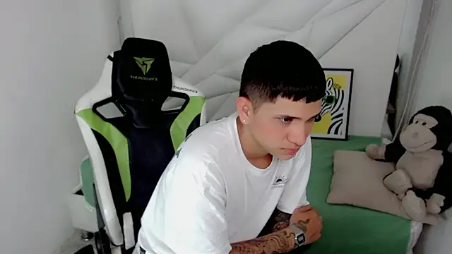 Black diamondd  online show from 02-04-26, 01:06