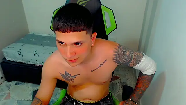 Black diamondd  online show from 04-17-26, 04:54