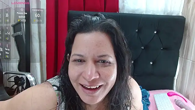 Camil4 milf 1 online show from 03-15-26, 07:21