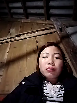 Snapshot of Ella-aa chatting on 02-08-26, 10:57 Ella-aa online show from 02-08-26, 10:57