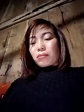 Snapshot of Ella-aa chatting on 02-12-26, 10:09 Ella-aa online show from 02-12-26, 10:09