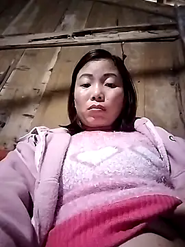 Snapshot of Ella-aa chatting on 02-14-26, 07:08 Ella-aa online show from 02-14-26, 07:08