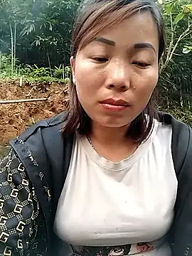 Ella-aa online show from 03-29-26, 09:55