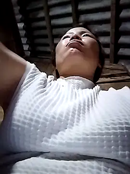 Snapshot of Ella-aa chatting on 02-16-26, 02:37 Ella-aa online show from 02-16-26, 02:37