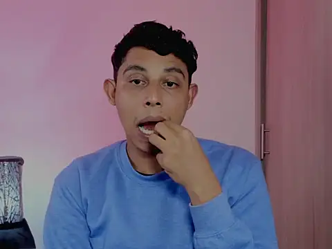 nilo2021 online show from 03-26-26, 01:04