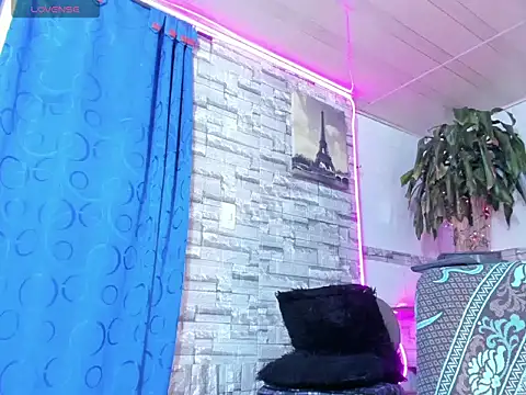 Snapshot of kattaleya_hot chatting on 02-28-26, 01:44 kattaleya hot online show from 02-28-26, 01:44