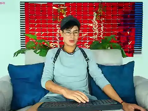 ThiiagoSaeenz online show from 02-16-26, 04:05