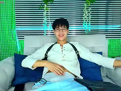 ThiiagoSaeenz online show from 03-23-26, 05:57