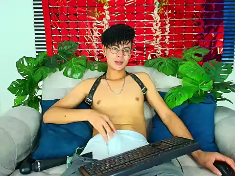 ThiiagoSaeenz online show from 02-27-26, 04:29