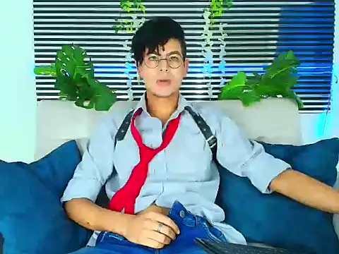 ThiiagoSaeenz online show from 02-07-26, 04:26