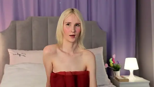 Snapshot of CrystalLili chatting on 05-25-26, 03:17 CrystalLili online show from 05-25-26, 03:17