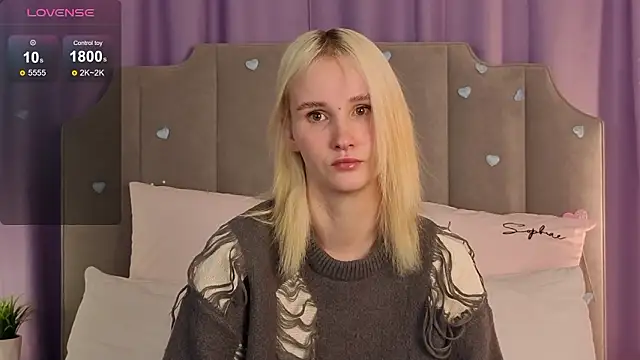 CrystalLili online show from 02-18-26, 03:48