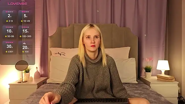 CrystalLili online show from 02-28-26, 04:23