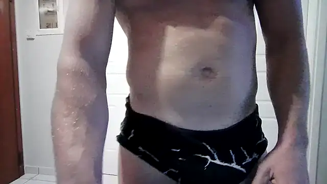 YoungforOld32 online show from 03-02-26, 02:02