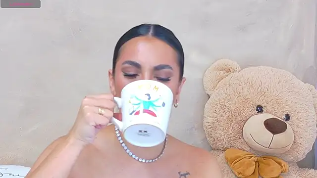 AndiVasquez online show from 05-20-26, 11:07
