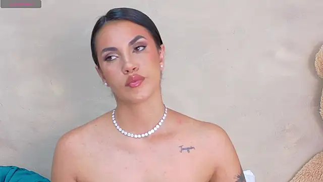 AndiVasquez online show from 04-15-26, 10:32