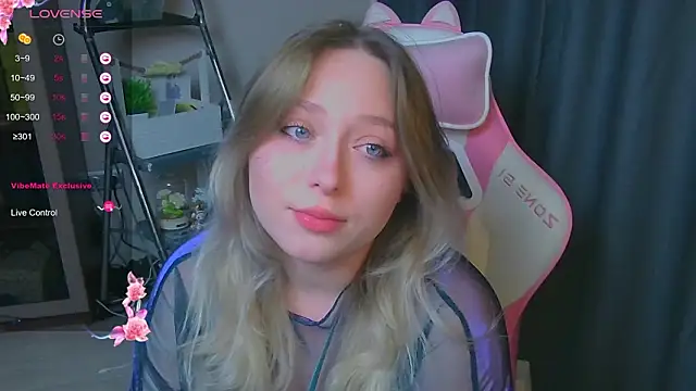 Emiliaaah online show from 02-11-26, 11:10