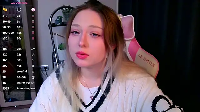 Emiliaaah online show from 02-17-26, 08:17