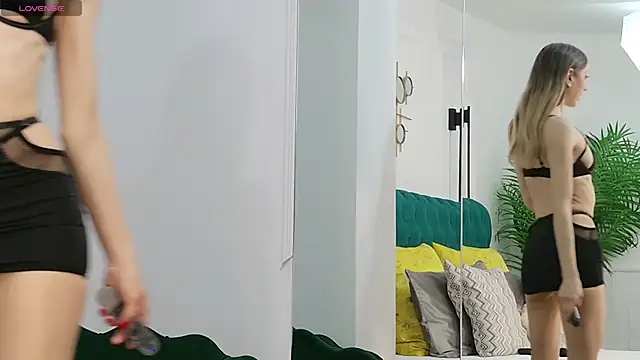 IrisLayne online show from 04-05-26, 04:41