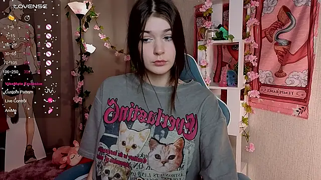 Snapshot of Sea_Siren chatting on 02-06-26, 07:15 Sea Siren online show from 02-06-26, 07:15