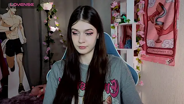 Snapshot of Sea_Siren chatting on 02-11-26, 08:47 Sea Siren online show from 02-11-26, 08:47