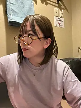 Mitsuco surflady online show from 04-30-26, 06:37