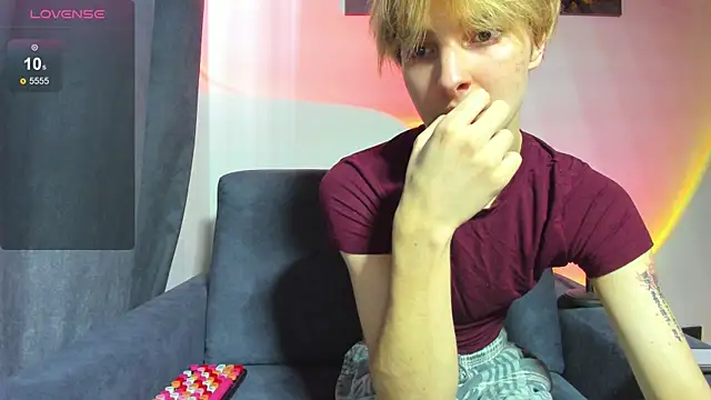 bunnyblush67 online show from 03-18-26, 08:06