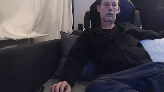 Snapshot of Sexy_Ass_Mike chatting on 02-19-26, 11:12 Sexy Ass Mike online show from 02-19-26, 11:12