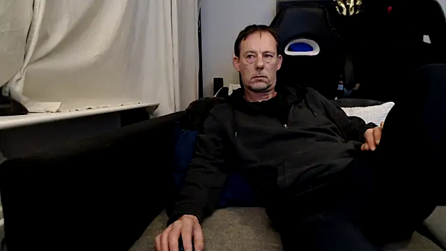 Snapshot of Sexy_Ass_Mike chatting on 02-12-26, 12:43 Sexy Ass Mike online show from 02-12-26, 12:43