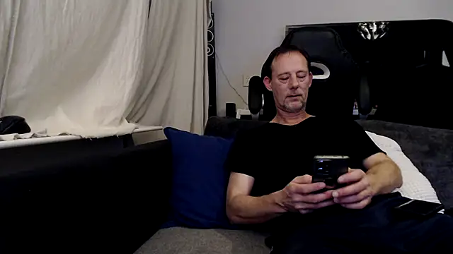 Snapshot of Sexy_Ass_Mike chatting on 02-18-26, 09:44 Sexy Ass Mike online show from 02-18-26, 09:44