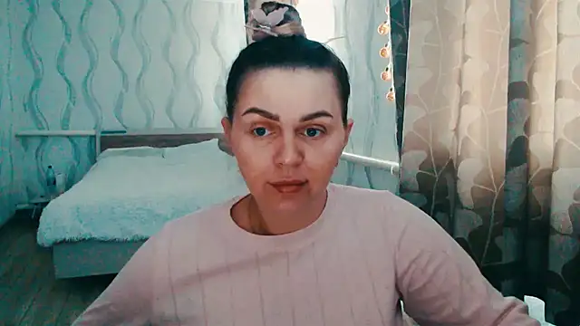 Snapshot of MagicKatarina_ chatting on 02-18-26, 06:11 MagicKatarina online show from 02-18-26, 06:11