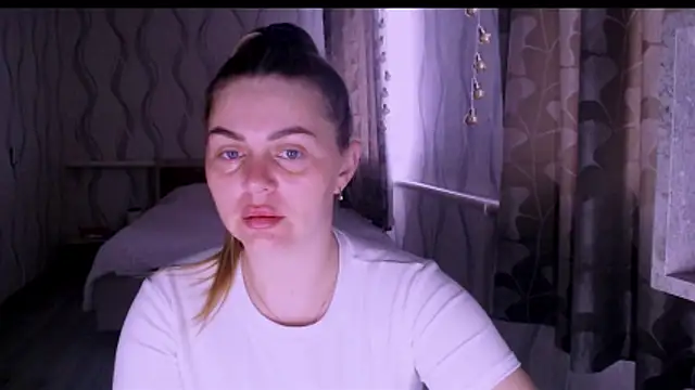 MagicKatarina  online show from 04-01-26, 06:04