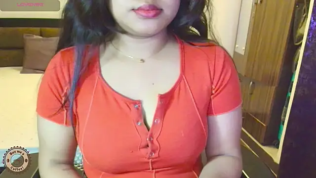 Yara-143 online show from 05-12-26, 02:56