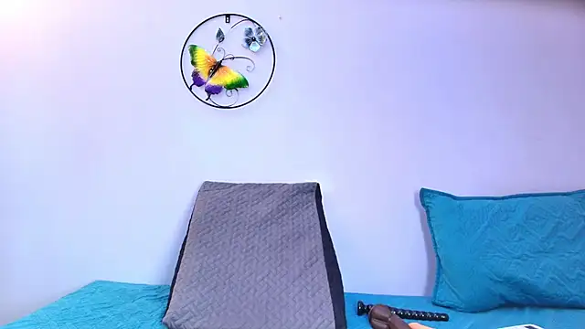 melany roberts  online show from 02-27-26, 03:18