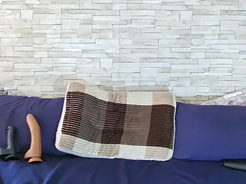 Snapshot of BustyBmw chatting on 02-16-26, 12:04 BustyBmw online show from 02-16-26, 12:04