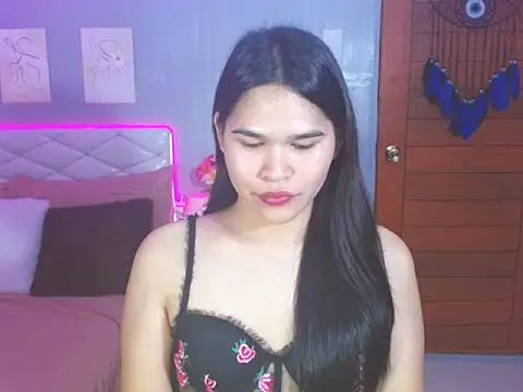 Snapshot of alianabrooks chatting on 02-08-26, 04:05 alianabrooks online show from 02-08-26, 04:05