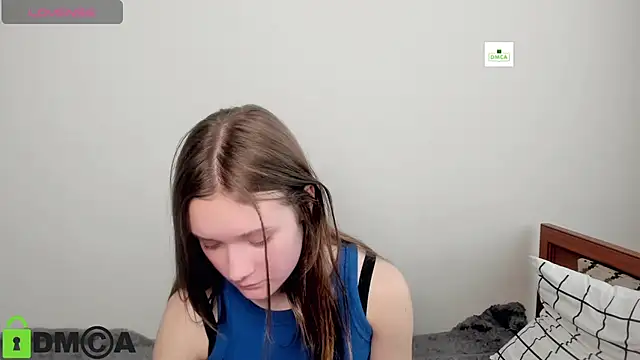 Snapshot of Elina_X chatting on 05-22-26, 12:47 Elina X online show from 05-22-26, 12:47