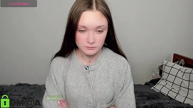 Snapshot of Elina_X chatting on 05-29-26, 02:01 Elina X online show from 05-29-26, 02:01