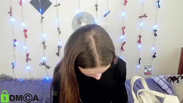 Snapshot of Elina_X chatting on 06-03-26, 01:23 Elina X online show from 06-03-26, 01:23