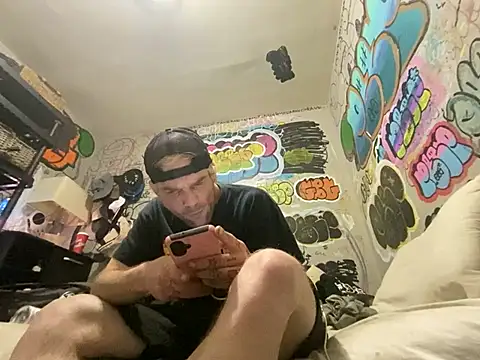 Snapshot of gothboiplzty chatting on 04-27-26, 03:59 gothboiplzty online show from 04-27-26, 03:59