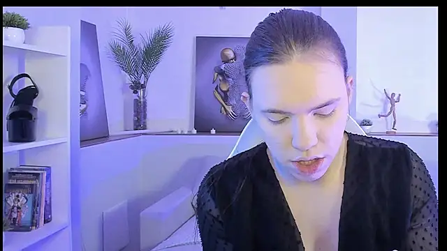 Madison dolly online show from 03-07-26, 02:07