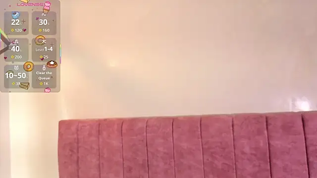 Snapshot of LOU_22_ chatting on 05-15-26, 12:47 LOU 22 online show from 05-15-26, 12:47