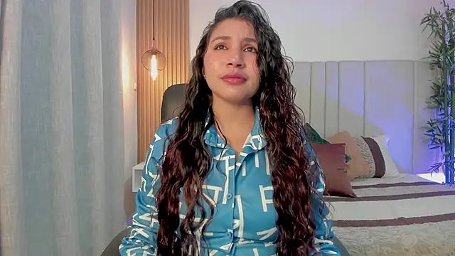 Victoria Rosee online show from 05-04-26, 03:15