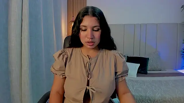Victoria Rosee online show from 06-12-26, 01:42
