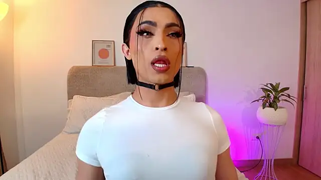 KarolPortellaa online show from 06-16-26, 12:43