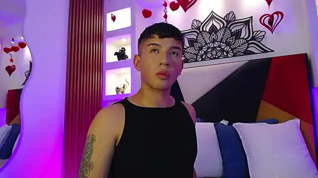 Snapshot of Fancy_Vixen chatting on 02-17-26, 03:26 Fancy Vixen online show from 02-17-26, 03:26